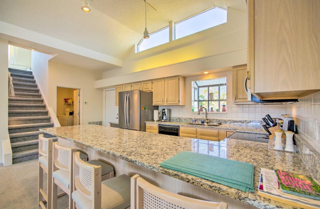 Bright Waterfront Condo With Resort Amenities! Lake Ozark Exterior photo