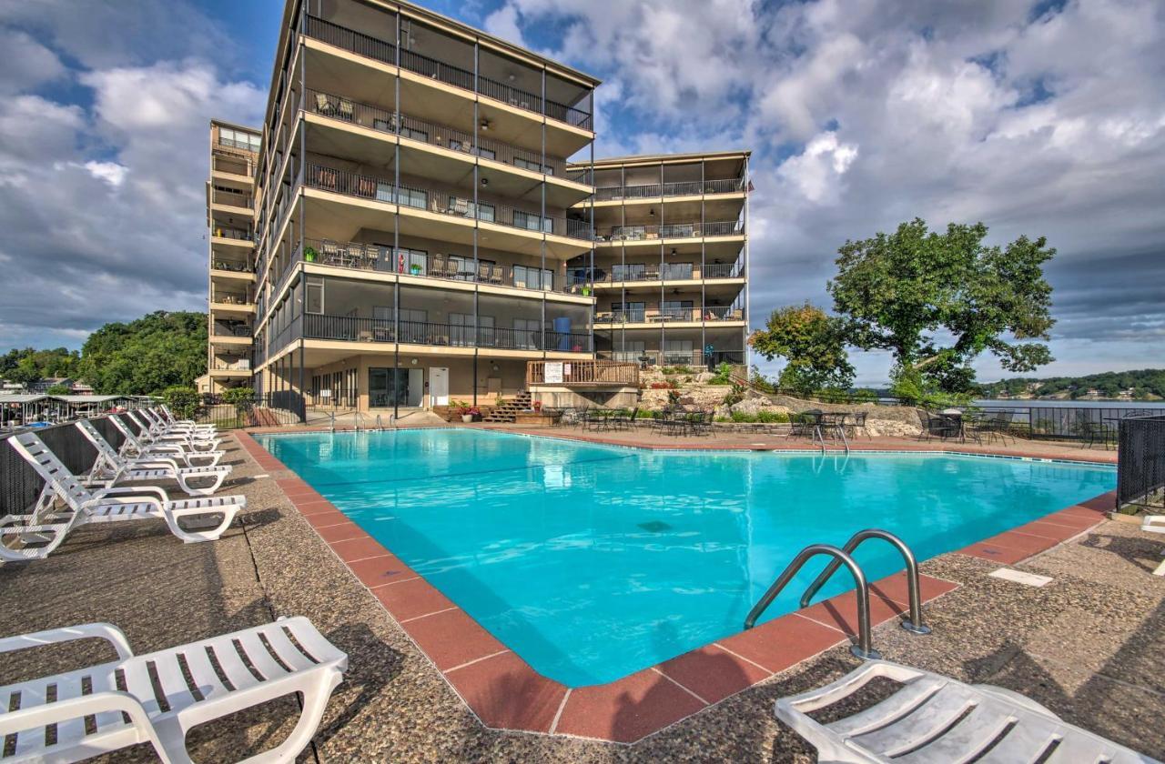 Bright Waterfront Condo With Resort Amenities! Lake Ozark Exterior photo